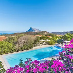 Lu Nibareddu Appart hôtel San Teodoro (Sardinia)